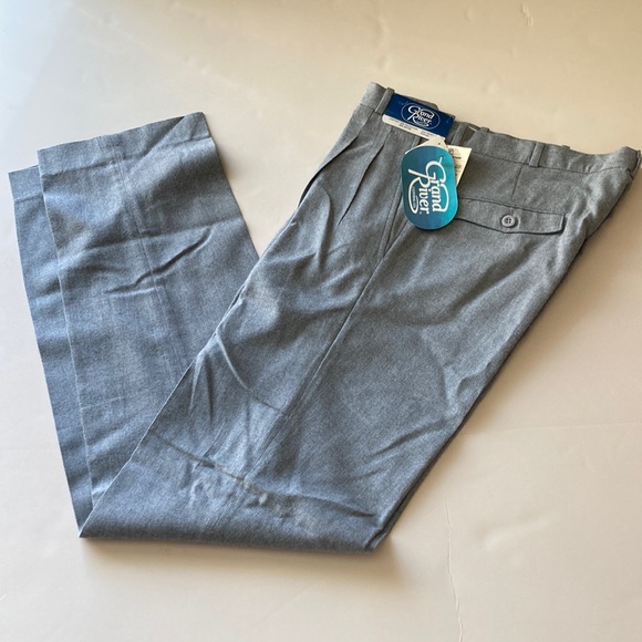 Vintage Women’s Pleated Pants by Grand River Clothing Co. Size/Waist: 31 - Picture 4 of 8